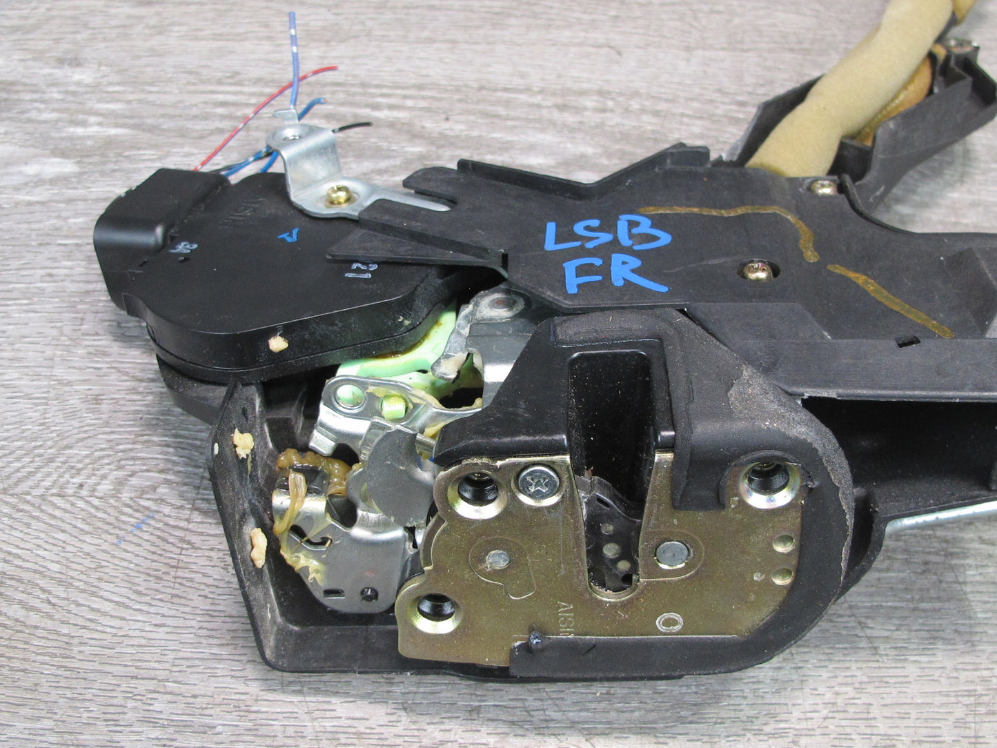 01-06 Lexus UCF30L LS430 Front Right Door Lock Latch Actuator NO Soft Close