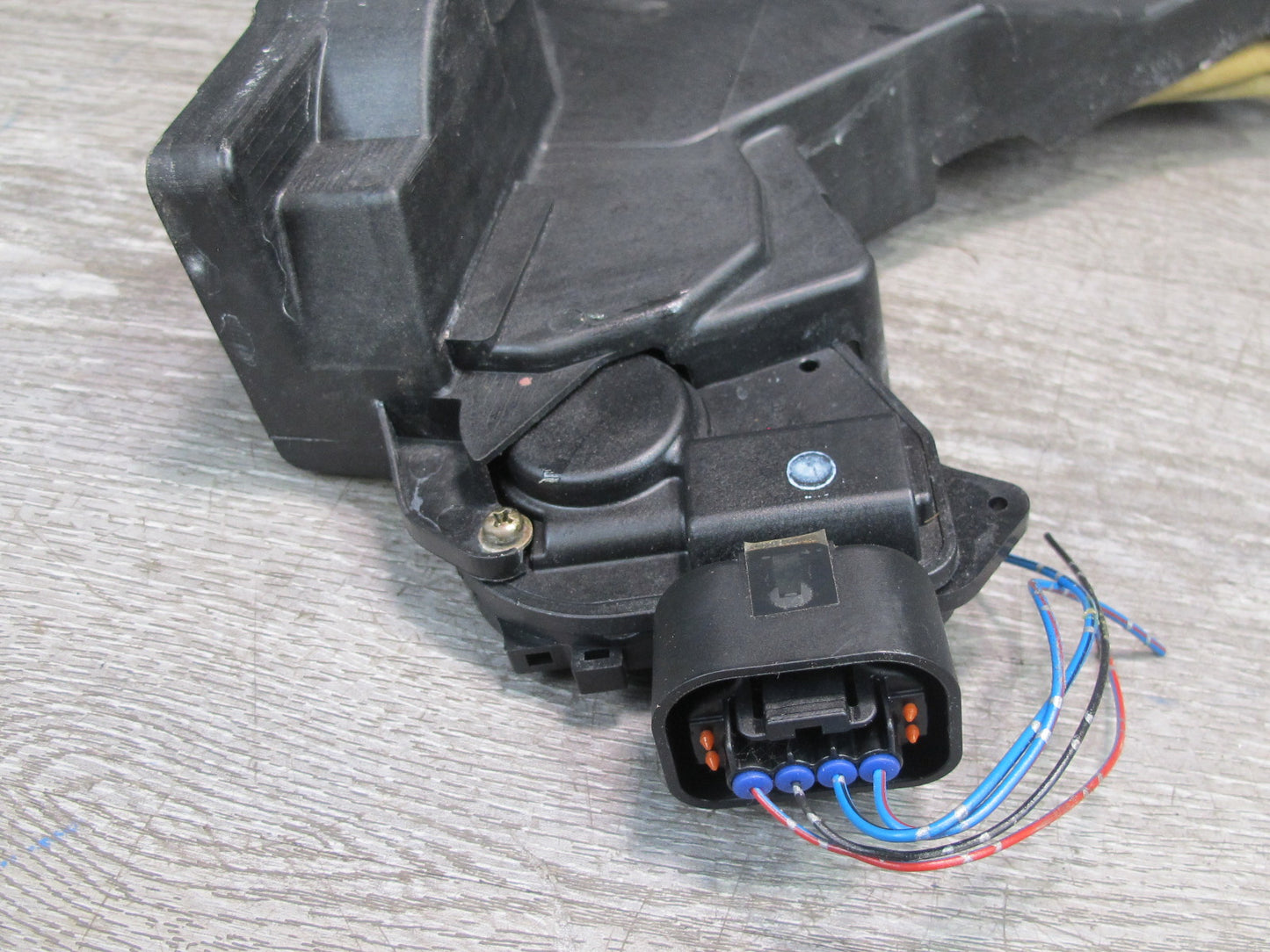 01-06 Lexus UCF30L LS430 Front Right Door Lock Latch Actuator NO Soft Close