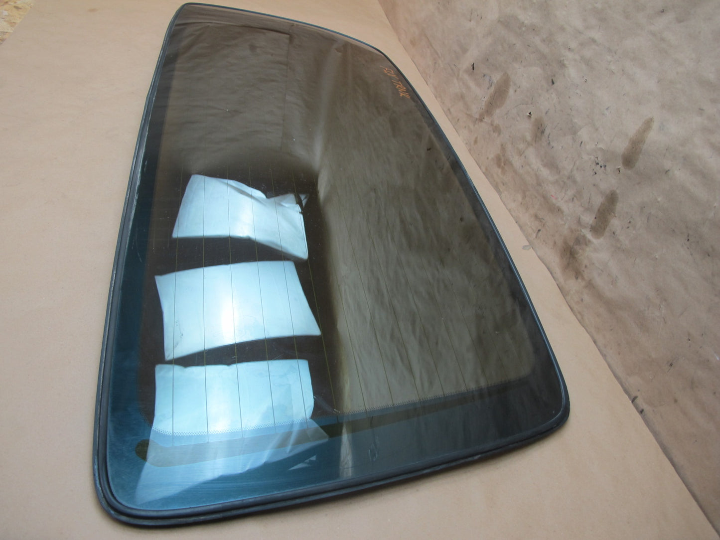 1998-2000 Lexus J100 LX470 Rear Tail Gate Trunk Glass Window