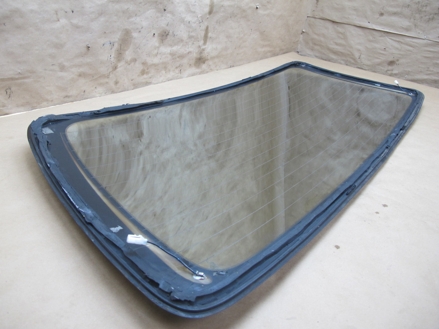 1998-2000 Lexus J100 LX470 Rear Tail Gate Trunk Glass Window