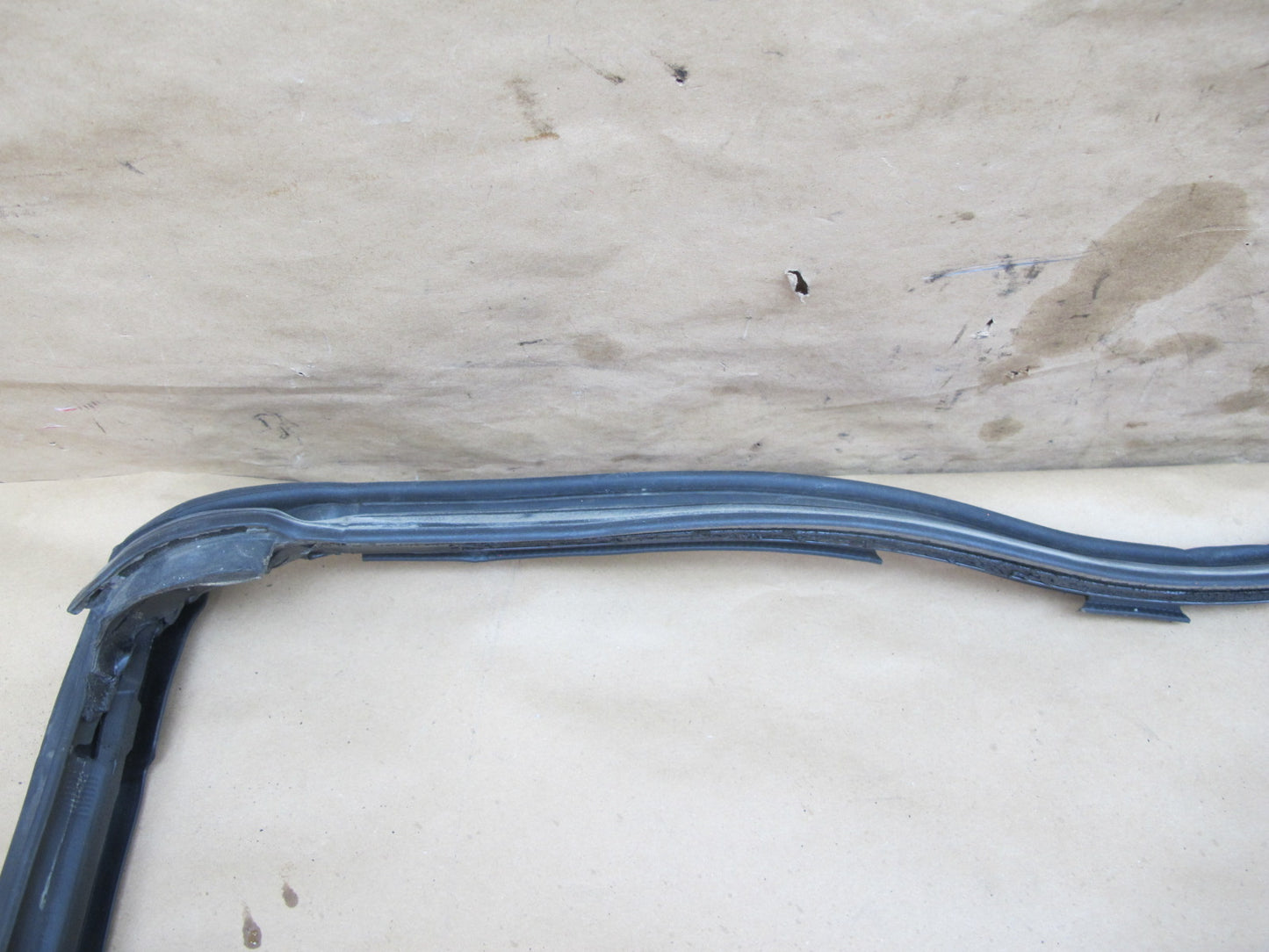 10-15 Lexus IS250 Convertible Front Windshield Weatherstrip Rubber Seal OEM