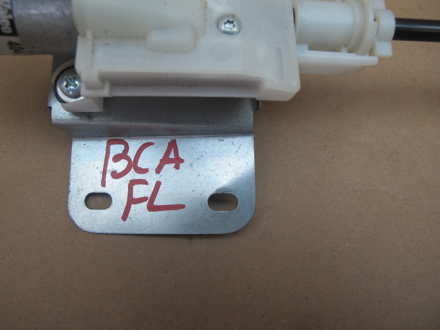 06-12 BENTLEY CONTINENTAL FLYING SPUR FRONT LEFT & RIGHT SIDE SEATBELT ACTUATOR MOTOR SET OEM