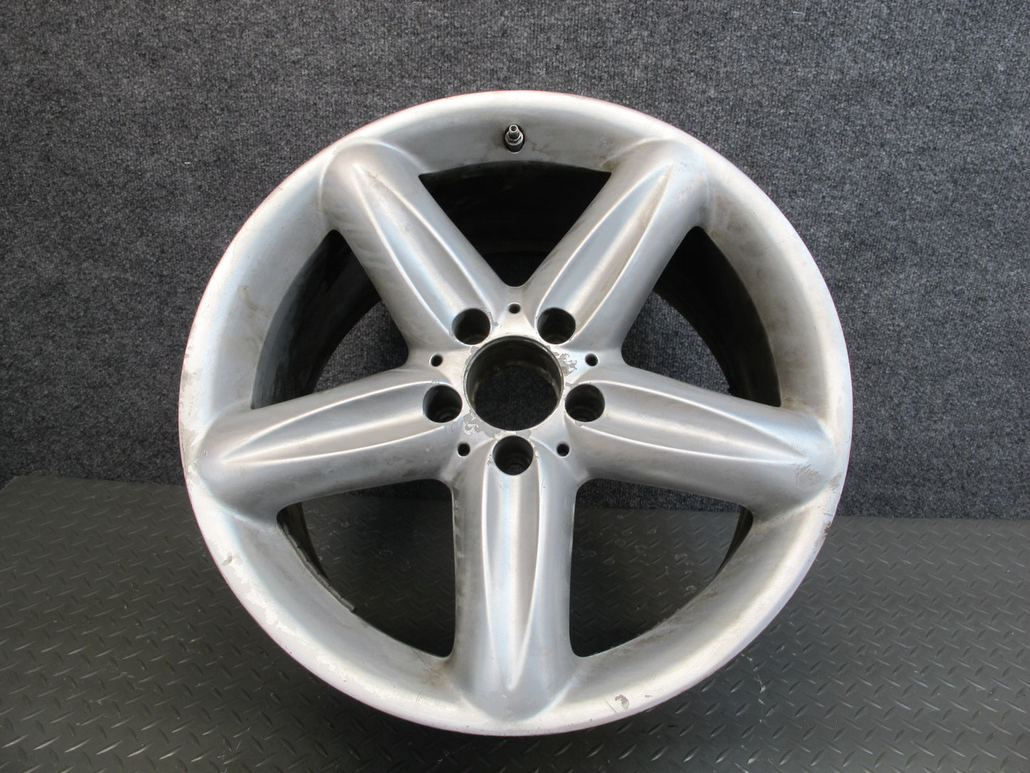 03-08 Mercedes R230 Rear 18" R18 Alloy Wheel Rim 18x8.5J ET40 2304010502 OEM