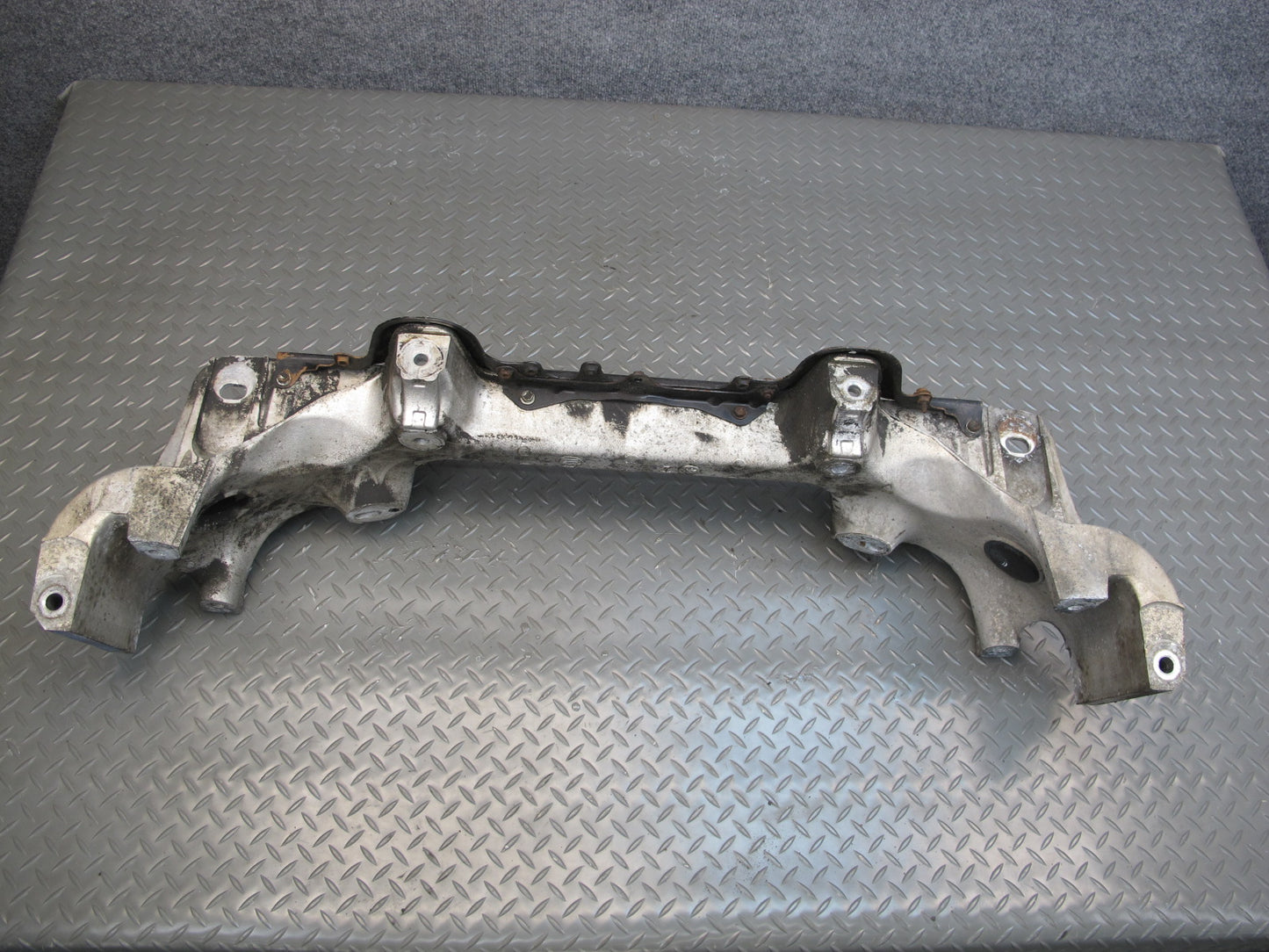 92-00 Lexus JZZ31L SC400 SC300 Front Engine Subframe Crossmember OEM