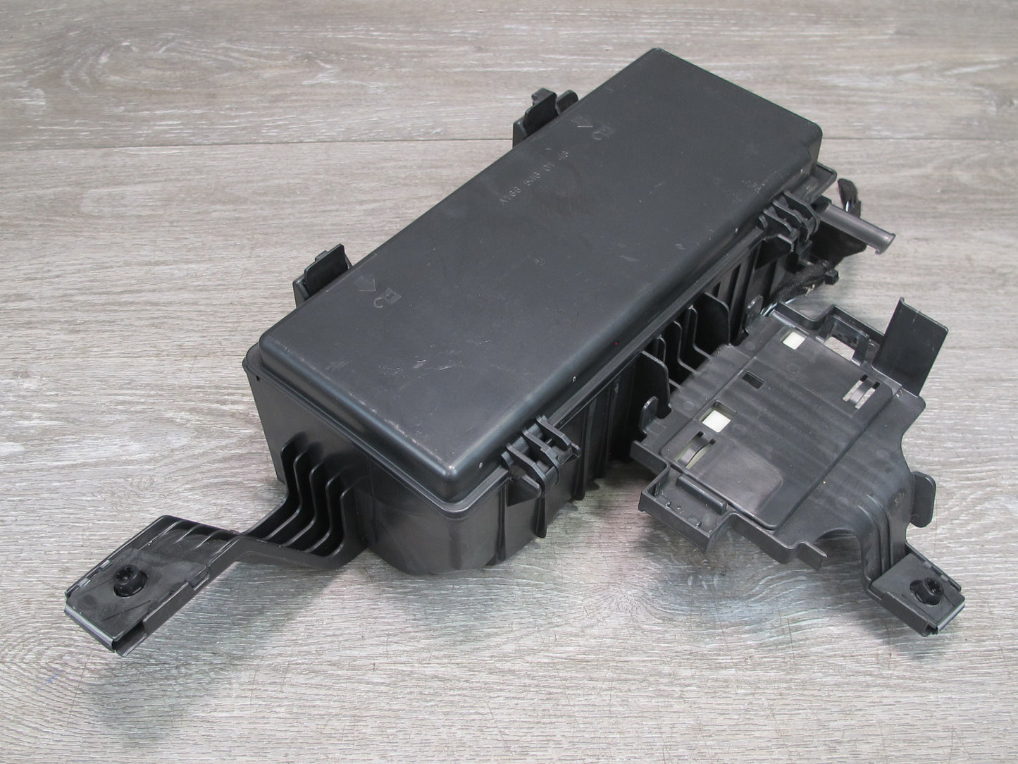 13-15 Mercedes W166 X166 Engine Bay Fuse Relay Box Module OEM