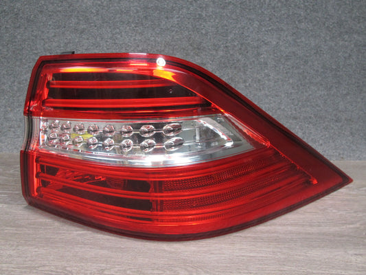 13-15 Mercedes W166 Rear Right Outer Tail Light Lamp 1669063401 OEM