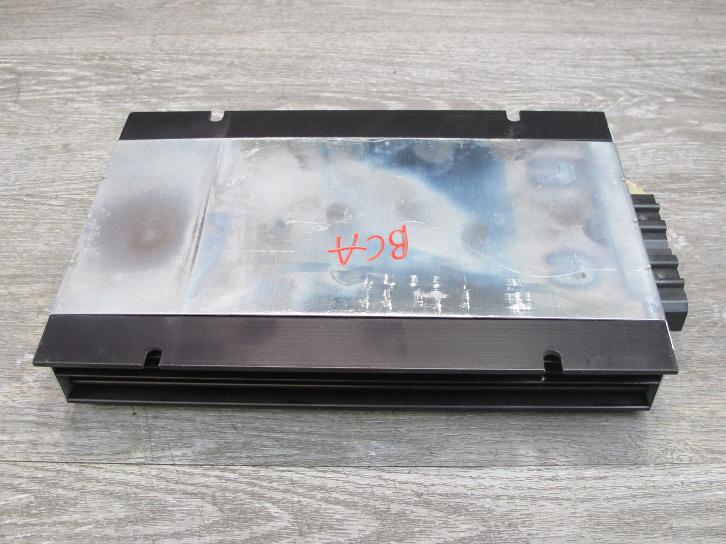 2006-2008 Bentley Flying Spur Battery Audio Sound System AMP Amplifier