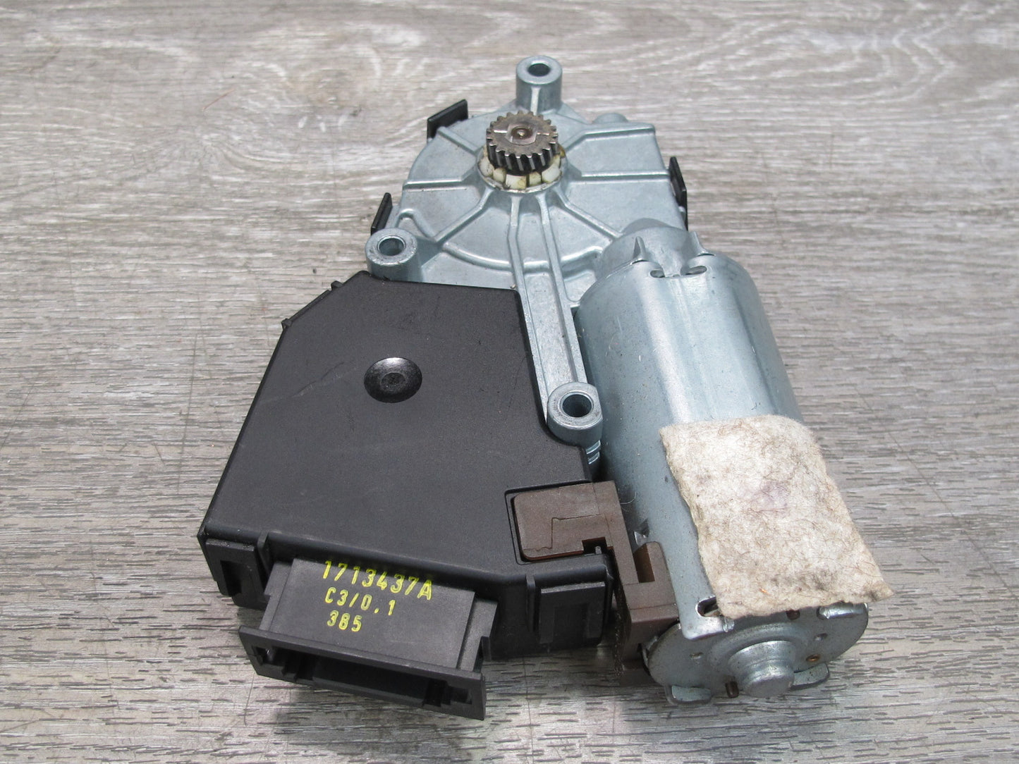 2006-2012 Bentley Flying Spur Front Upper Suroof Moon Roof Power Motor