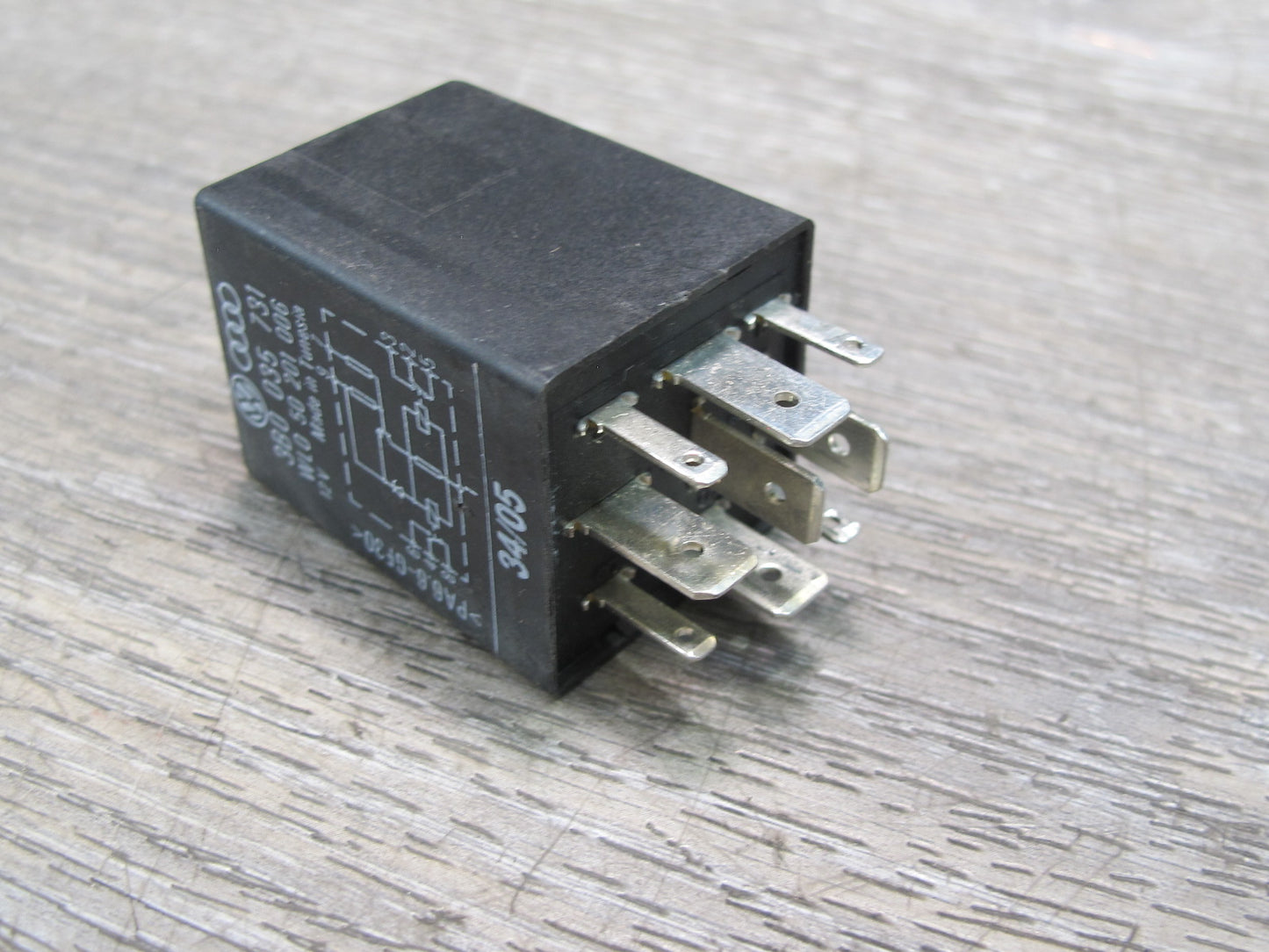 2006-2012 Bentley Flying Spur Fuse Relay Control Module Unit 3B0035731