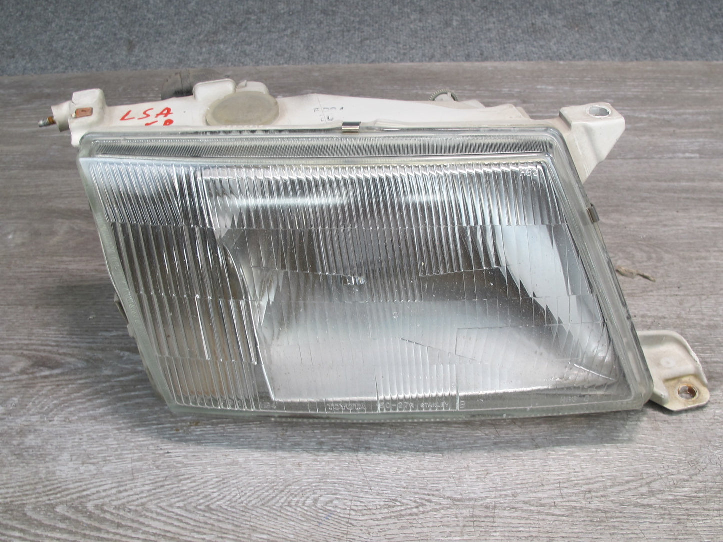 95-97 Lexus UCF20L LS400 Set of 2 Front Left Right Halogen Headlight Lamp OEM