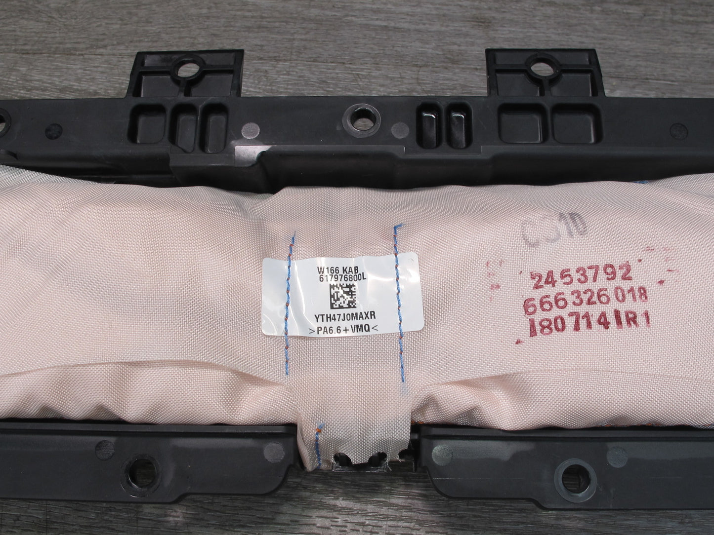 12-18 MERCEDES W166 ML GL GLE GLS FRONT LEFT DRIVER SIDE UNDER DASH KNEE SRS AIRBAG 1668600102 OEM