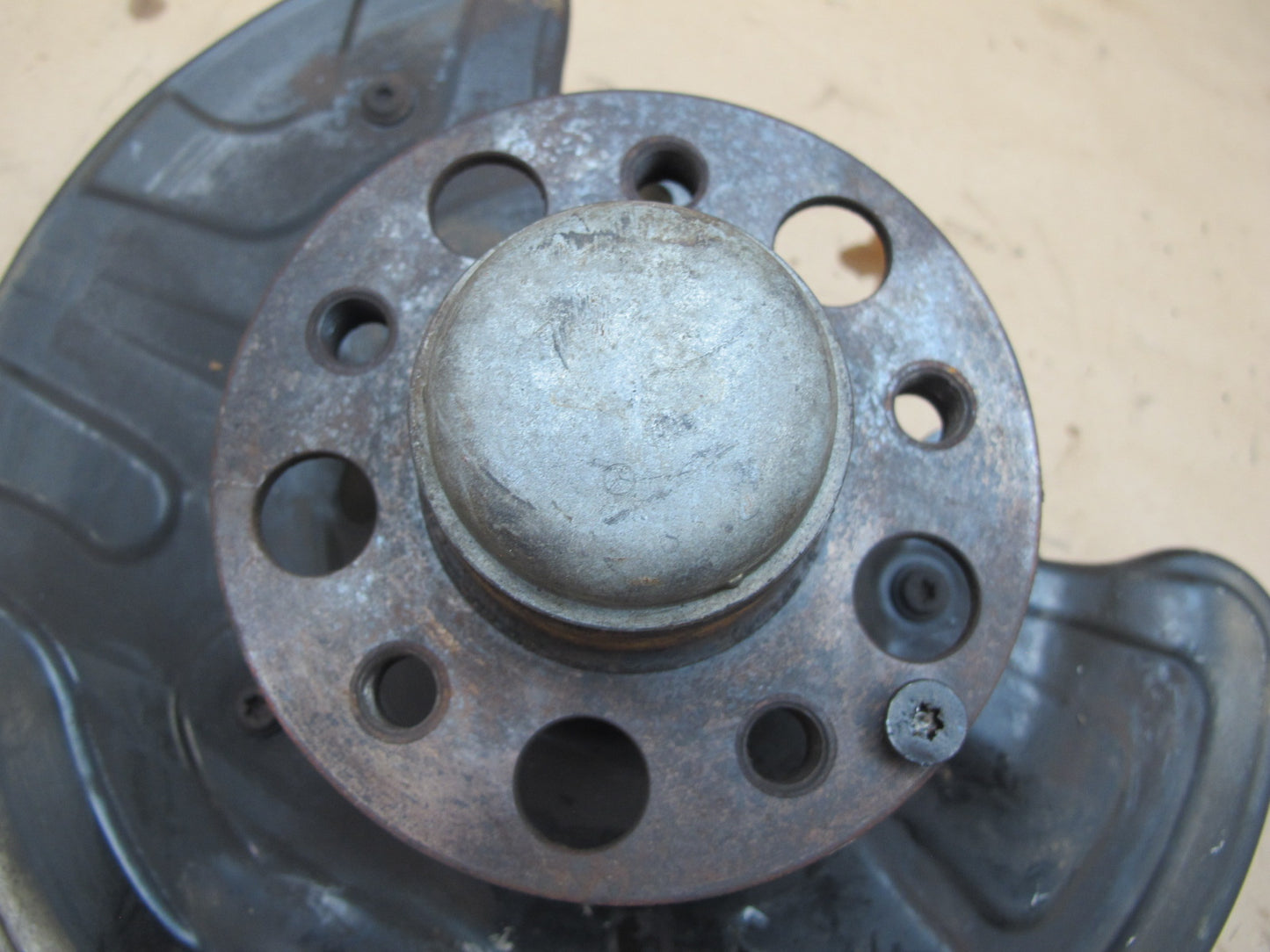 03-08 Mercedes R230 Sl-class Front Right Spindle Knuckle Wheel Hub Bearing OEM