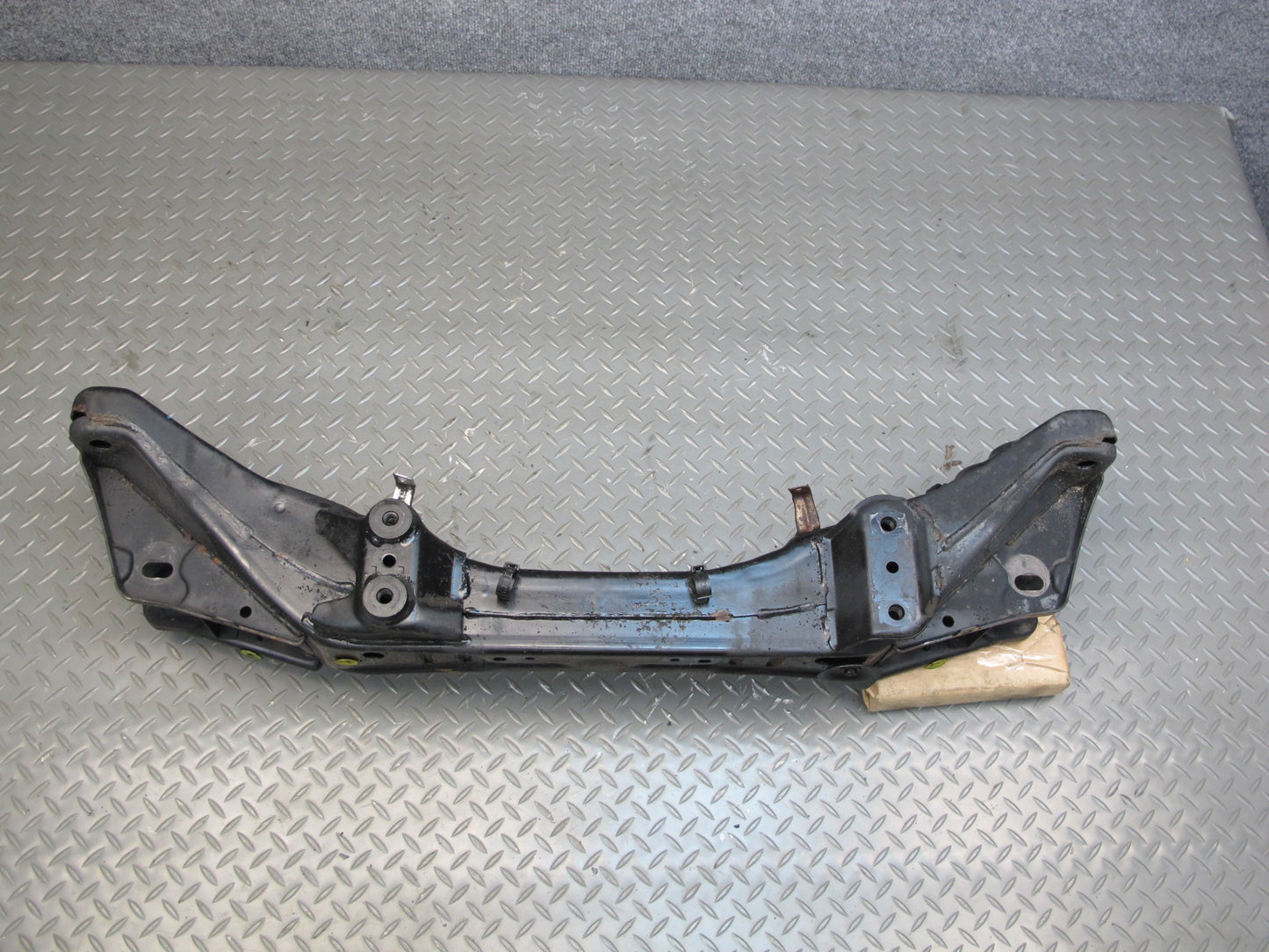 98-05 Lexus JZS160L GS400 GS430 GS300 Front Suspension Crossmember Carrier OEM