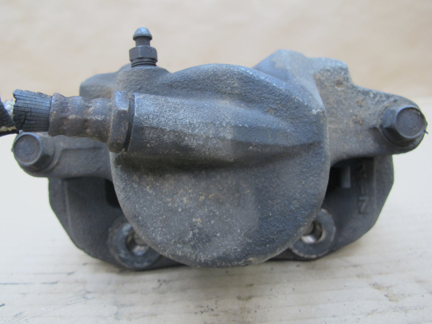 81-83 Datsun Nissan S130 280ZX Set of 2 Front Left & Right Brake Caliper OEM