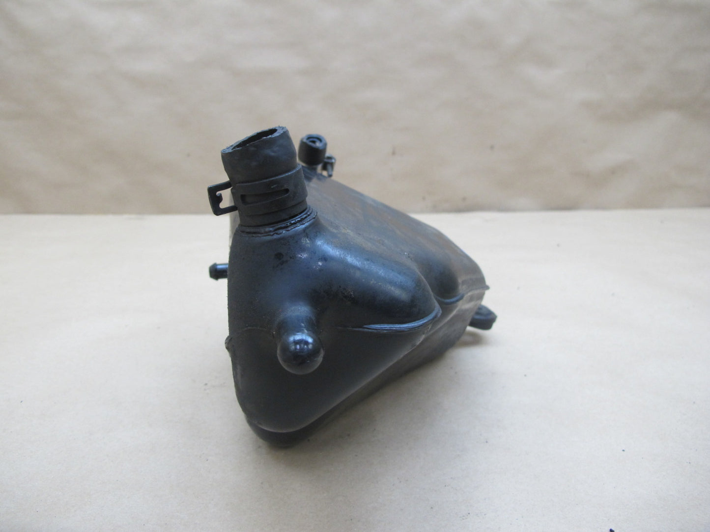 03-12 Mercedes R230  ABC Hydraulic Suspension Fluid Reservoir Bottle Tank OEM