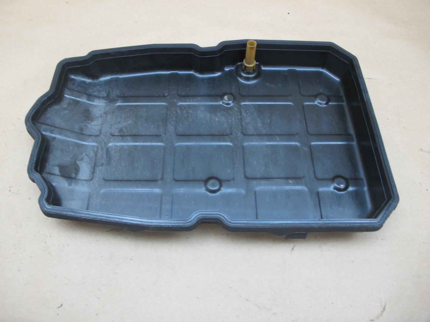 03-08 Mercedes R230 722.9 Automatic Transmission Oil Pan 2202700912 OEM