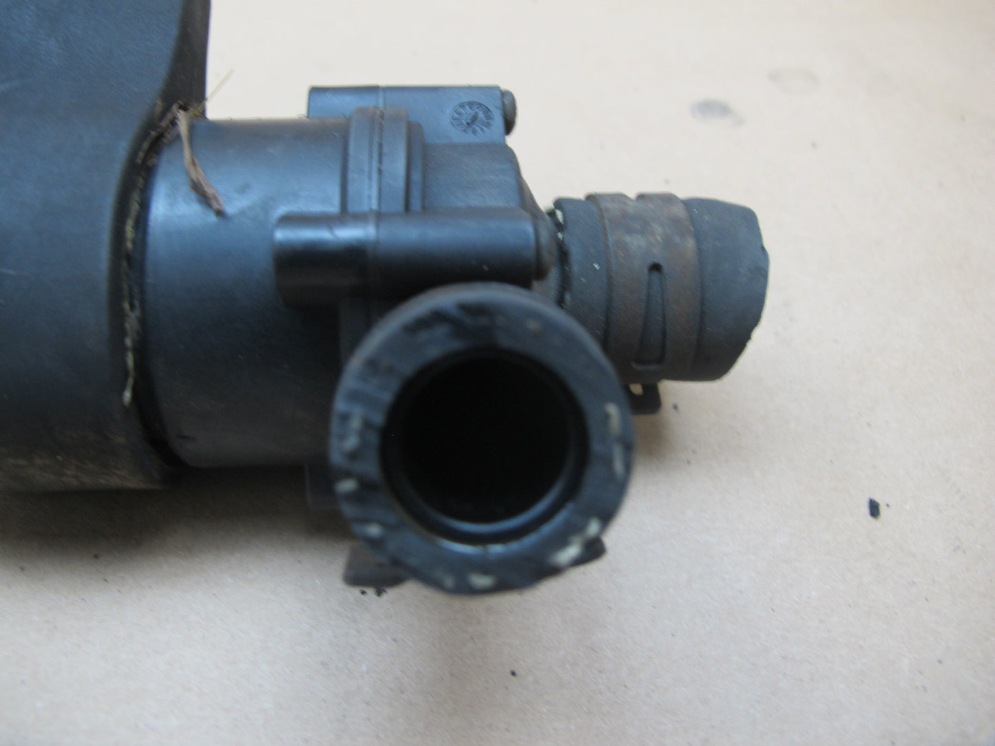 03-12 Mercedes R230 Sl-class Auxiliary AUX Coolant Water Pump 2308300114 OEM