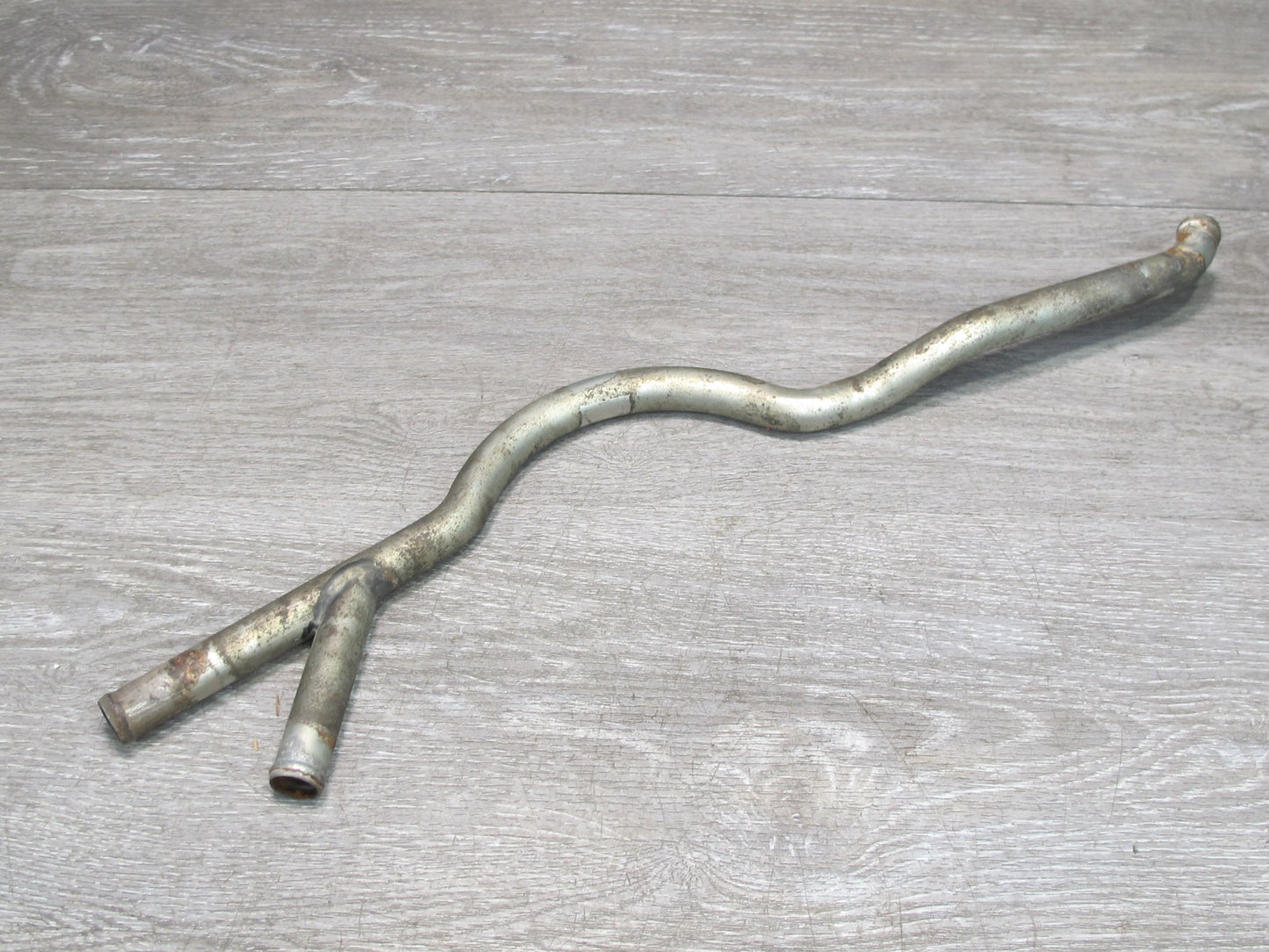 1983-1984 Porsche 928 S 4.7L Engine Coolant Hose Pipe Line Tube