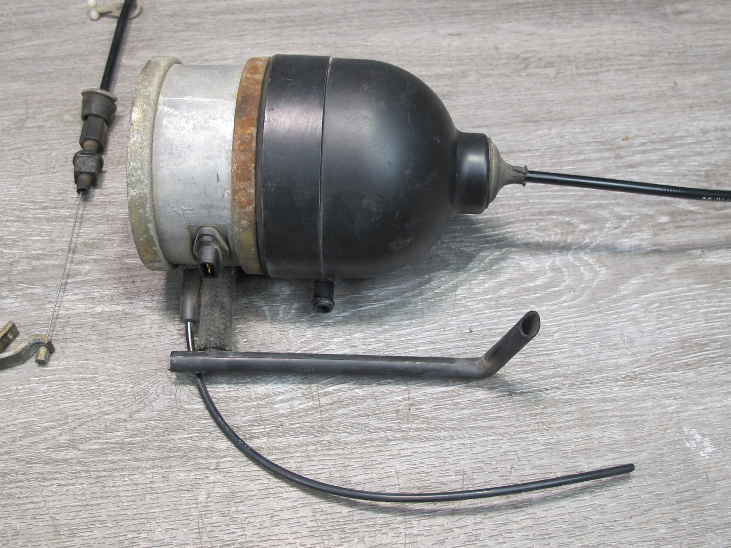 1983 Porsche 928 S VDO Cruise Control Servo Drive Module Unit