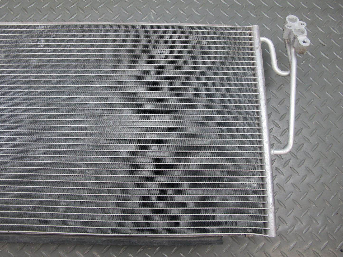 07-13 Mini Cooper S R55 R56 R57 R60 R61 N14 N18 Engine Cooling Radiator OEM