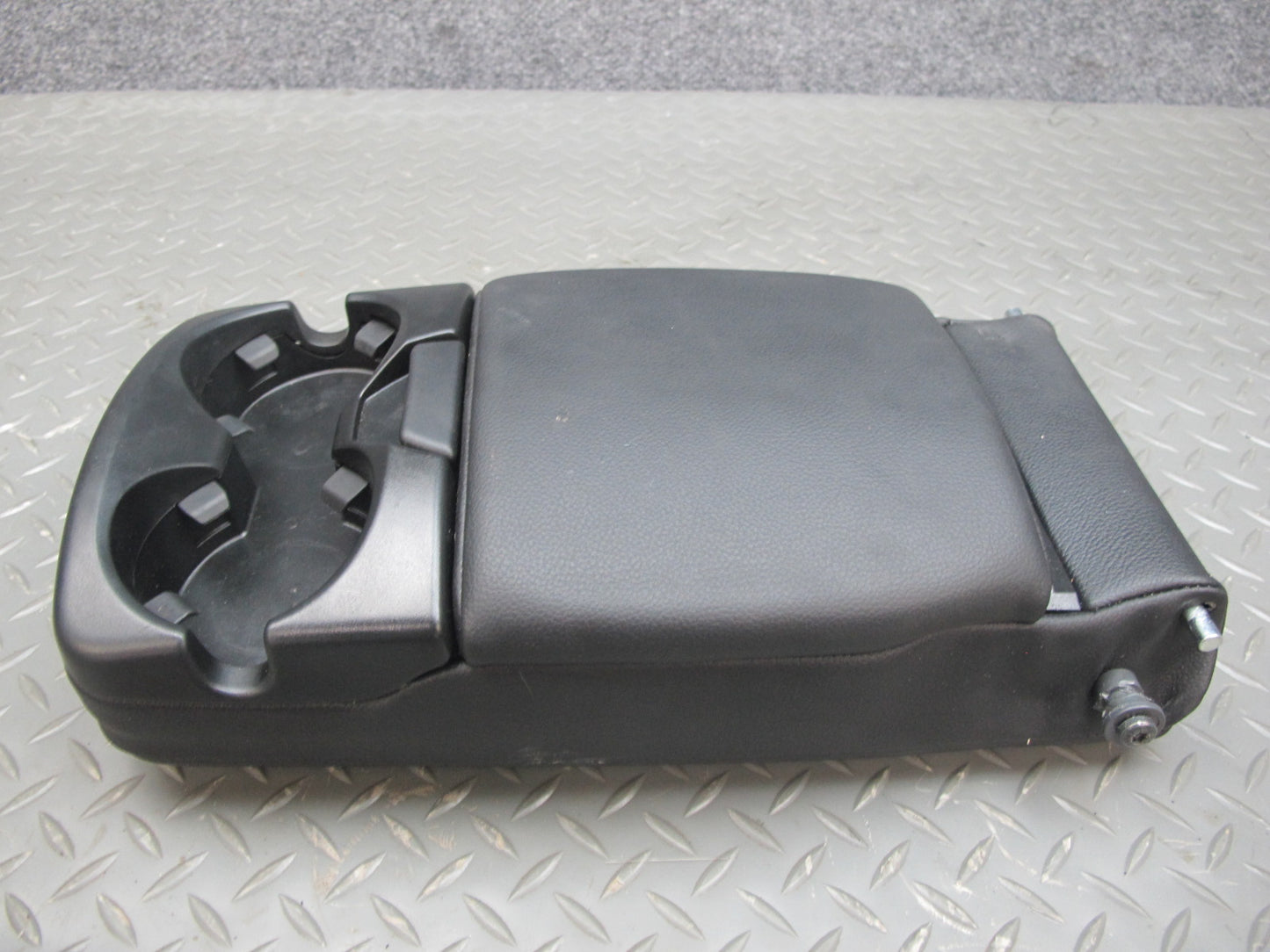 12-15 Range Rover Evoque L538 Rear Seat Center Leather Armrest OEM