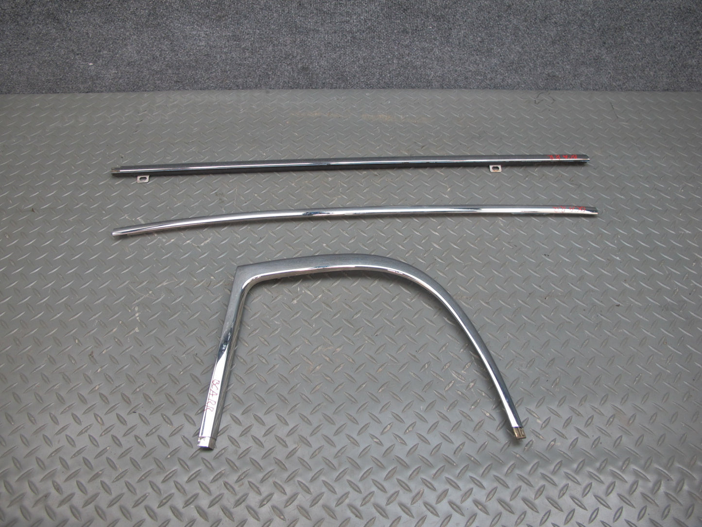 06-12 Bentley Continental Flying Spur Rear Right Door Chrome Trim Molding Set