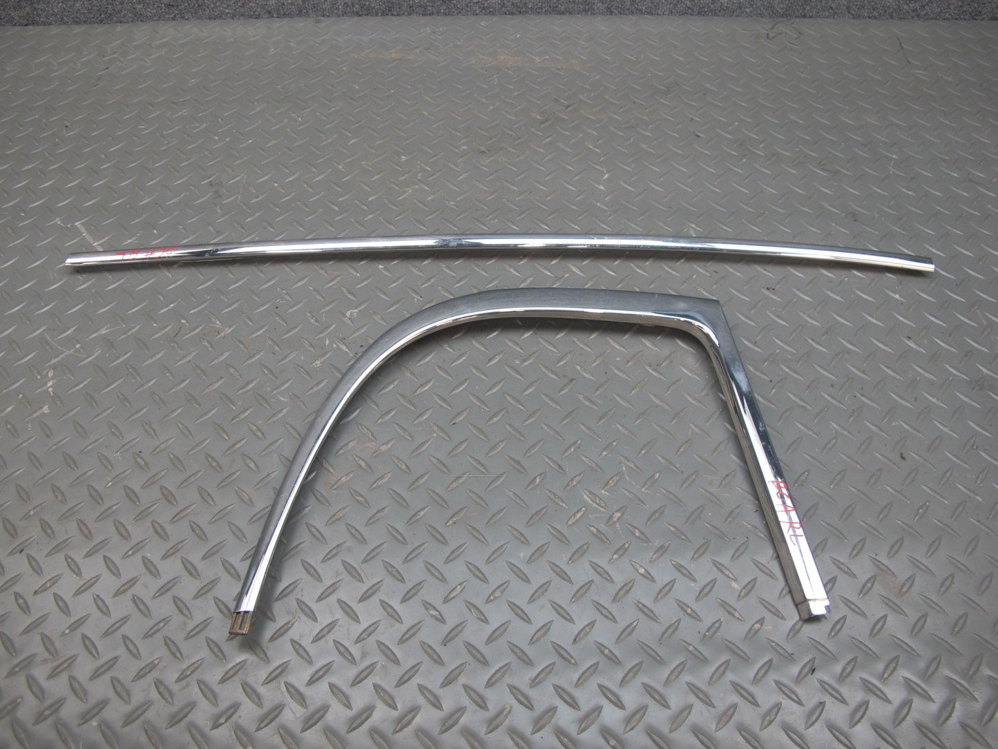 06-12 Bentley Continental Flying Spur Rear Left Door Chrome Trim Molding Set