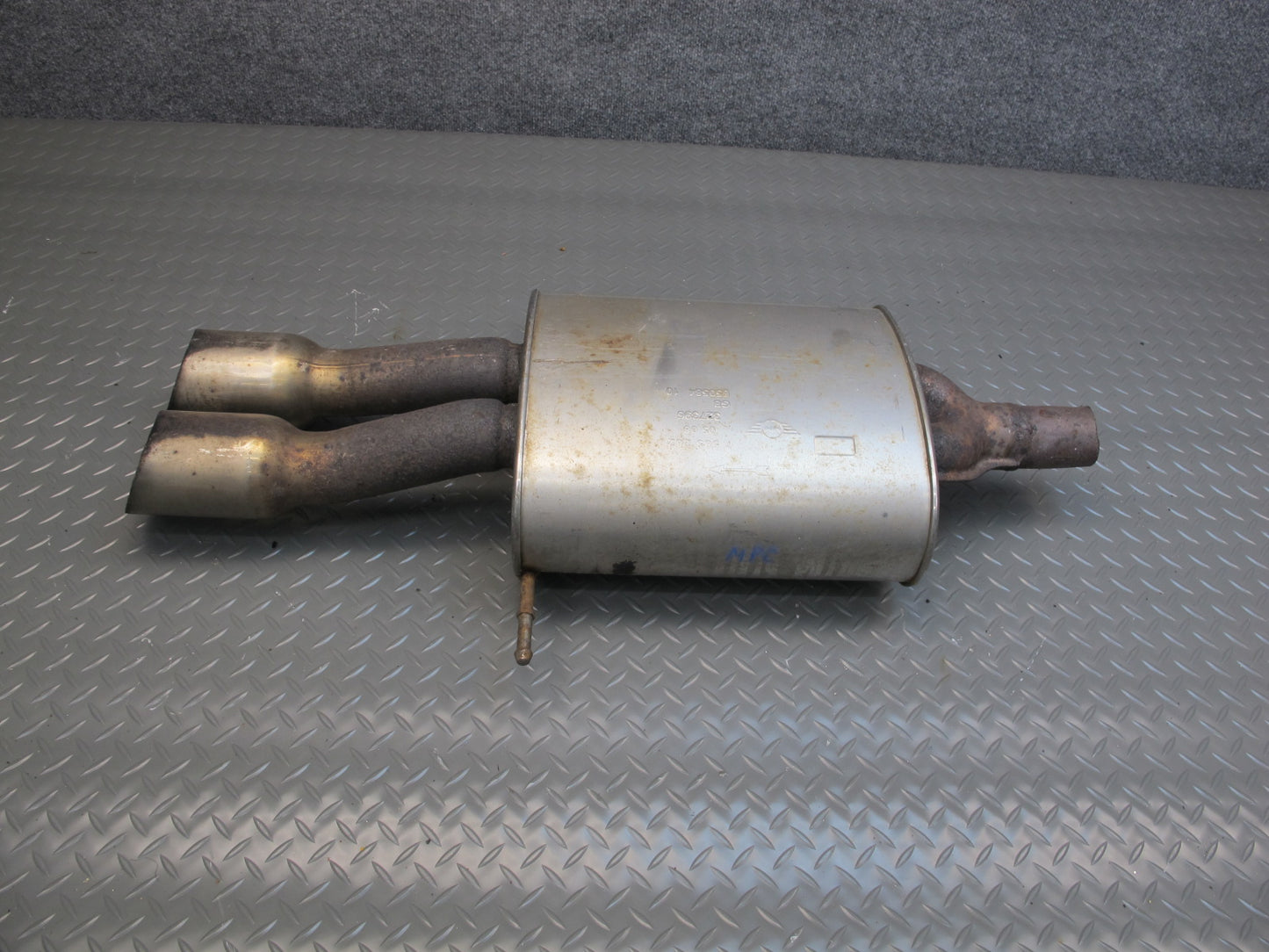 08-13 Mini Cooper S JCW R56 R57 Rear Exhaust Muffler w Tips 7585282 OEM