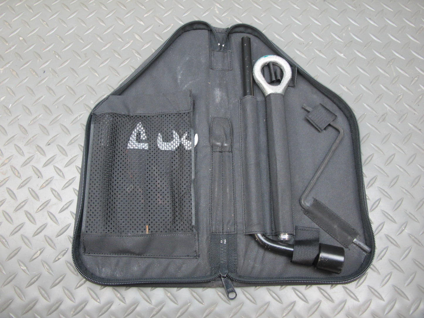 06-15 Lexus IS350 IS250 Emergency Spare Tire Tool KIT w Case OEM