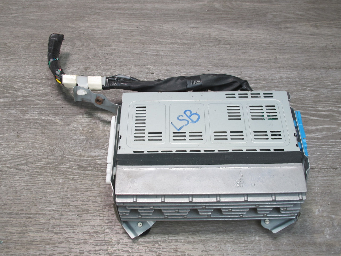 01-03 Lexus UCF30L LS430 Pioneer Radio Audio Amplifier AMP 86280-50231 OEM