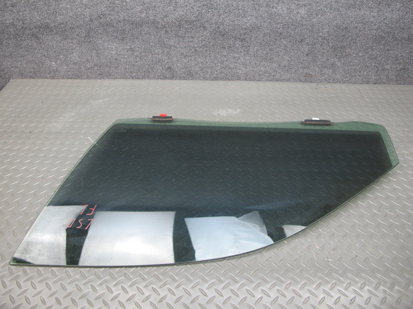 01-06 Lexus UCF30L LS430 Front Left Door Glass Window OEM