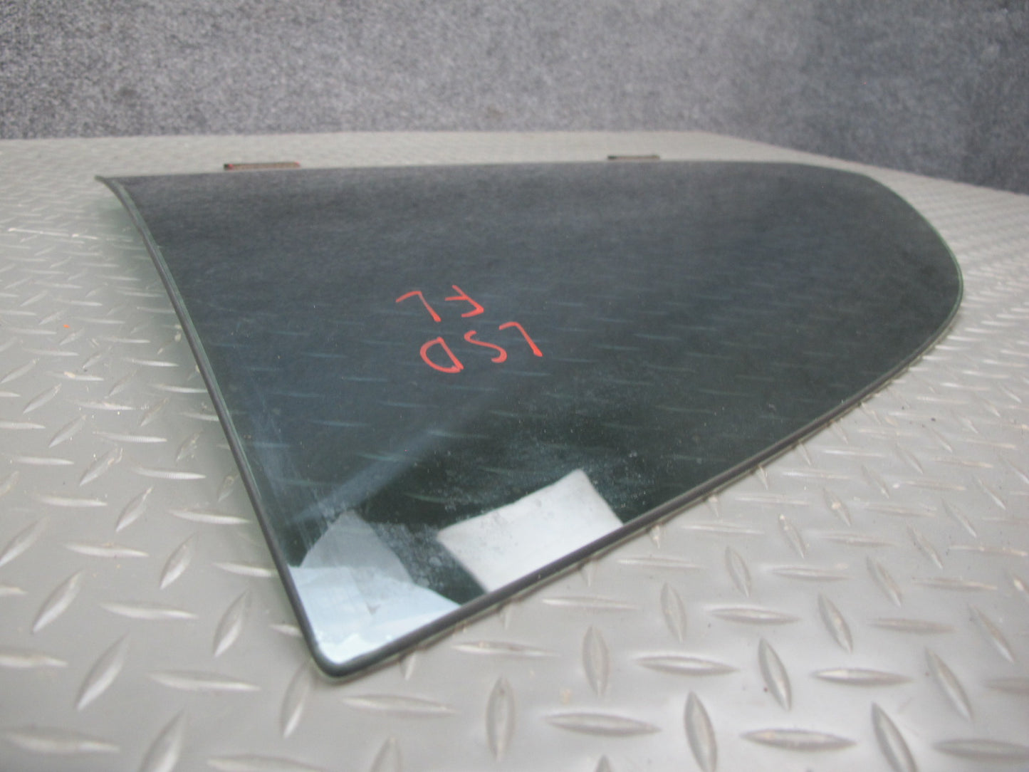 01-06 Lexus UCF30L LS430 Front Left Door Glass Window OEM