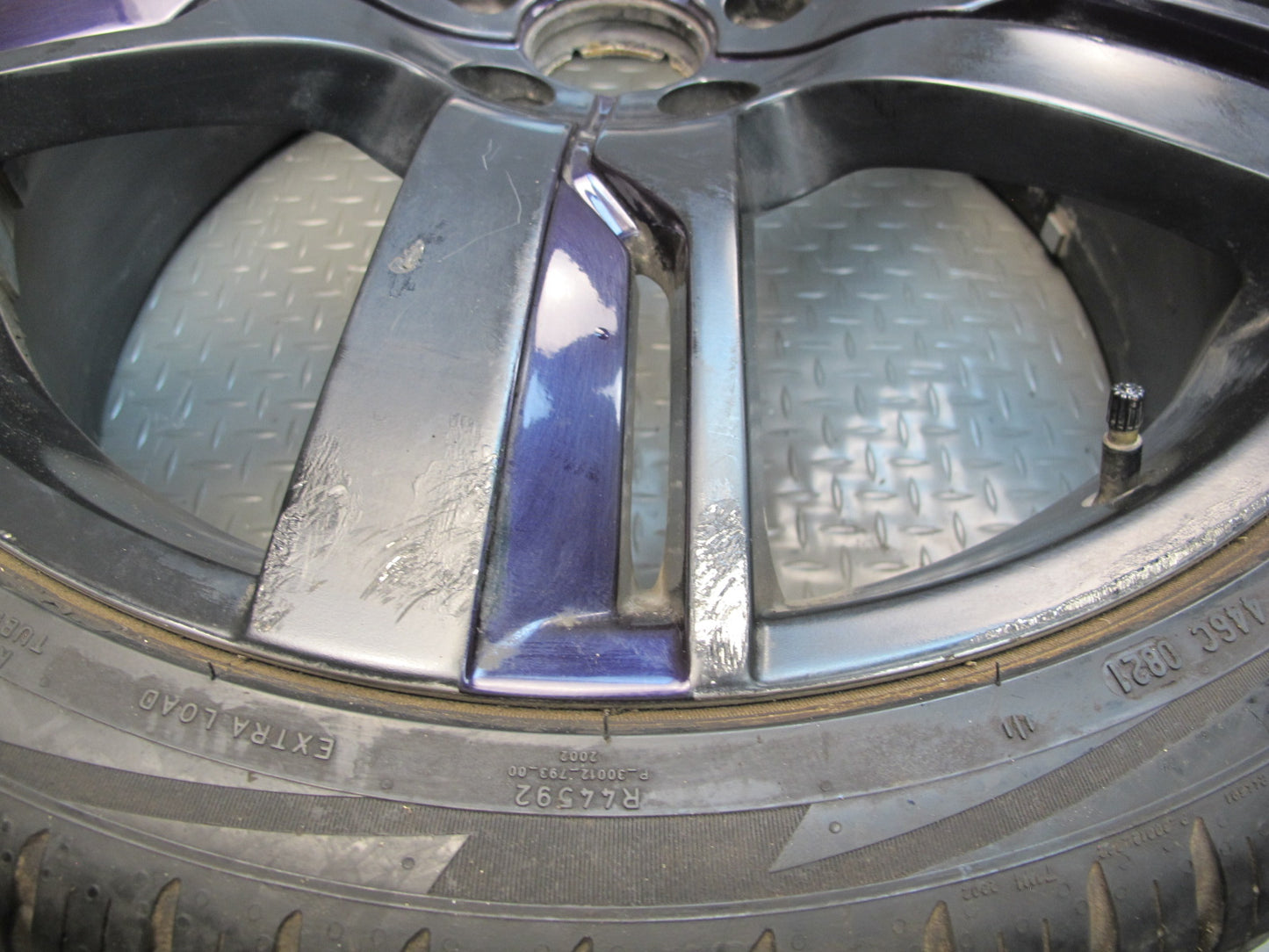 11-12 Fisker Karma Factory R22 22" Front Wheel Rim 22x8.5J ET42.6 Tire 265/35