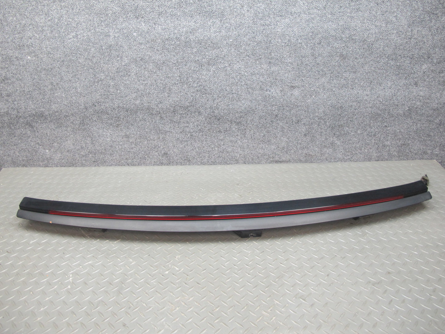 2006-2012 Bentley Flying Spur Rear Center 3RD Brake Stop Light Lamp