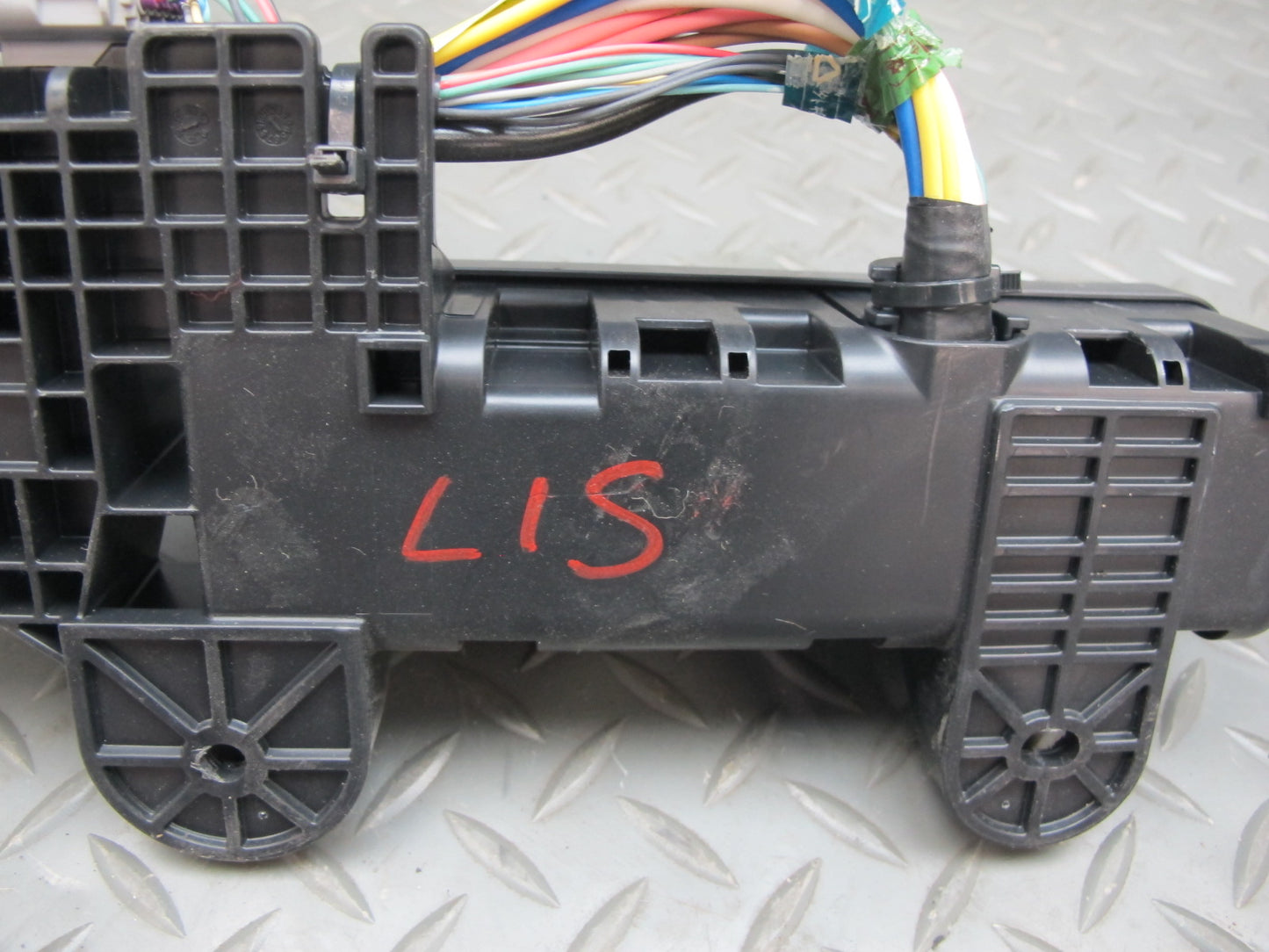 10-15 Lexus IS350 IS250 Convertible Rear Trunk Relay Fuse Junction Box OEM