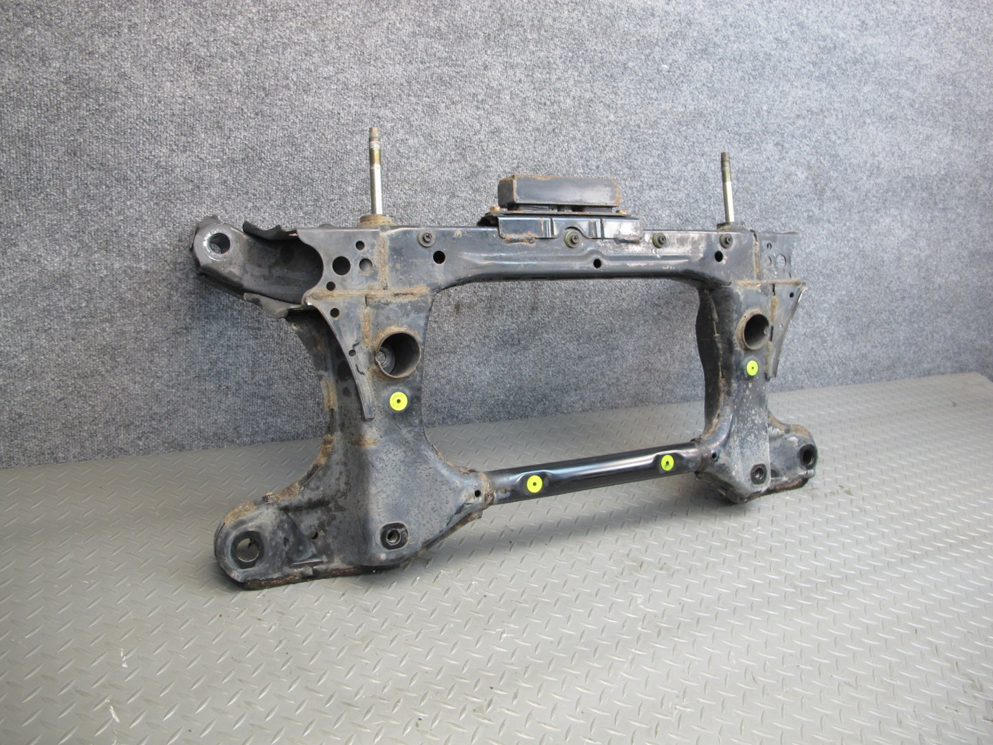 04-06 Lexus UCF30L LS430 Front Suspension Sub Frame Crossmember Cradle OEM