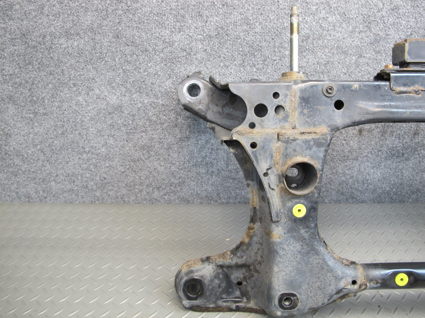 04-06 Lexus UCF30L LS430 Front Suspension Sub Frame Crossmember Cradle OEM