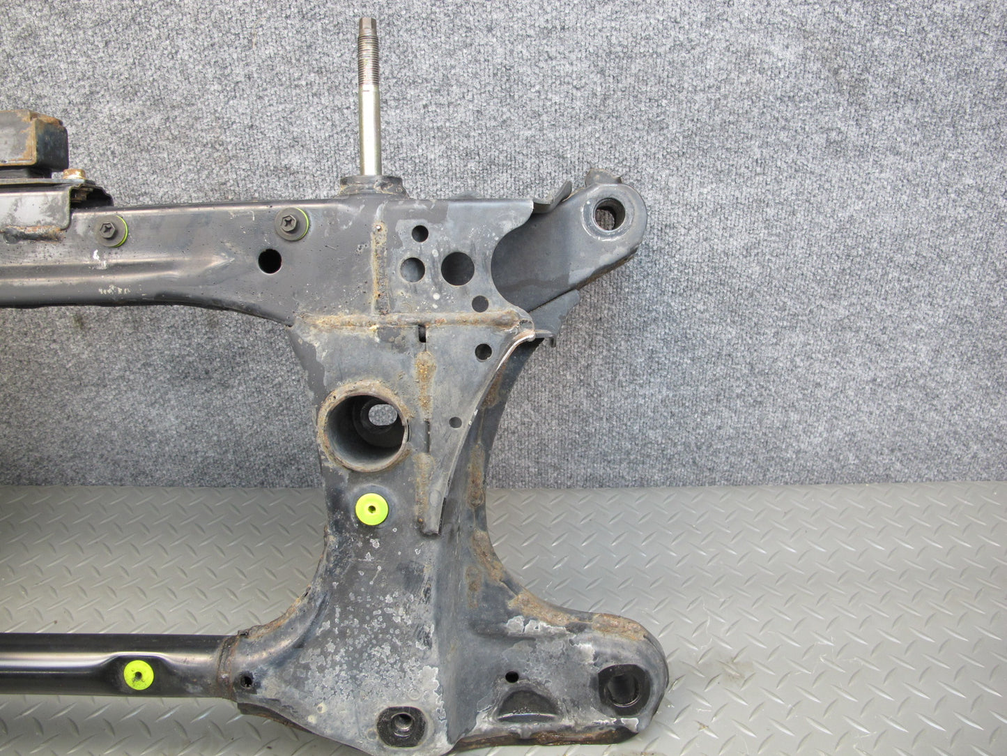 04-06 Lexus UCF30L LS430 Front Suspension Sub Frame Crossmember Cradle OEM