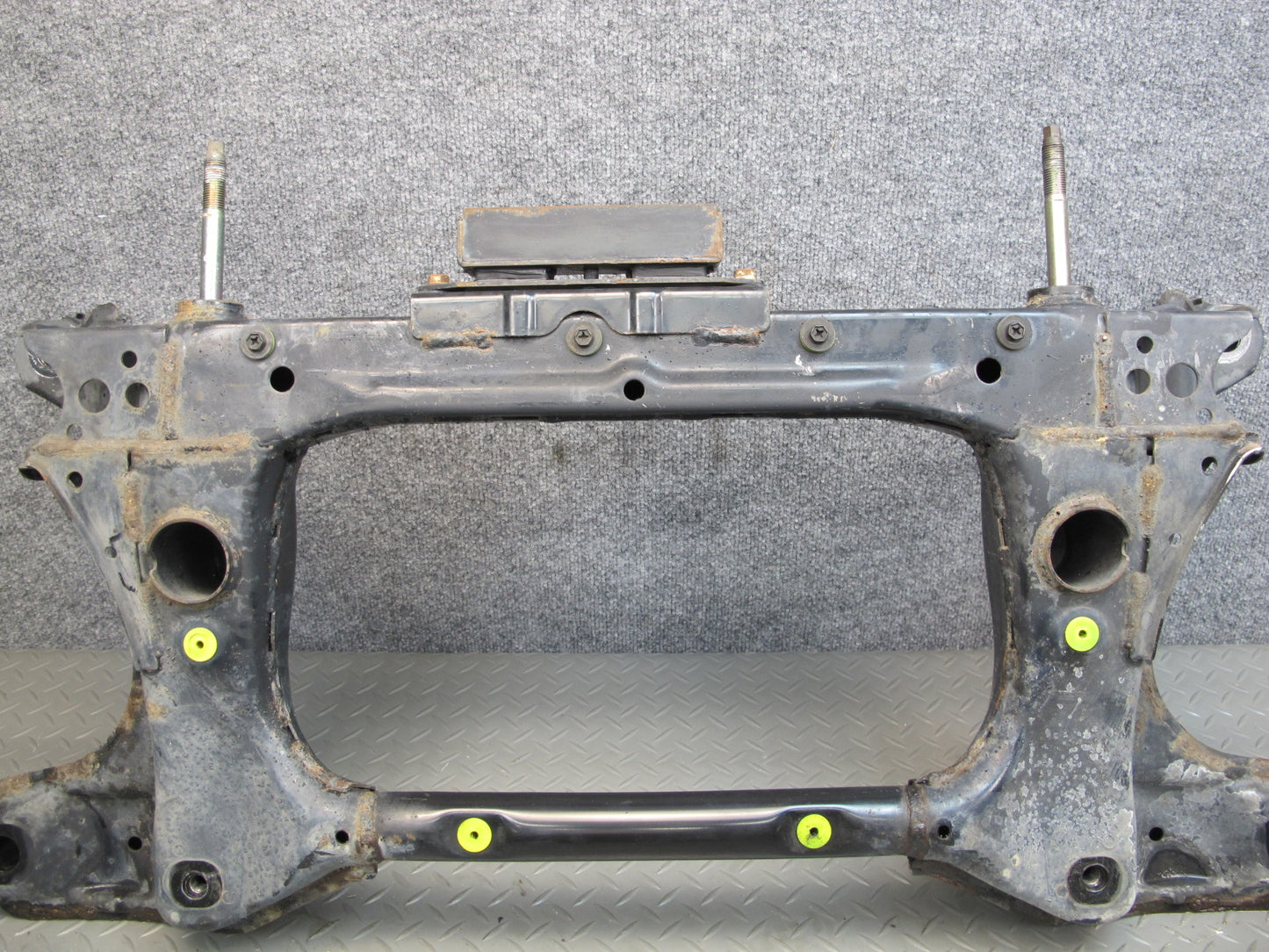 04-06 Lexus UCF30L LS430 Front Suspension Sub Frame Crossmember Cradle OEM