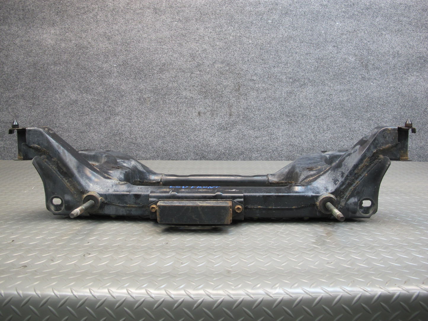 04-06 Lexus UCF30L LS430 Front Suspension Sub Frame Crossmember Cradle OEM