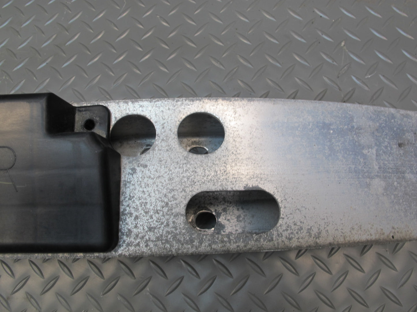 04-06 Lexus UCF30L LS430 Rear Bumper Impact Reinforcement Bar OEM