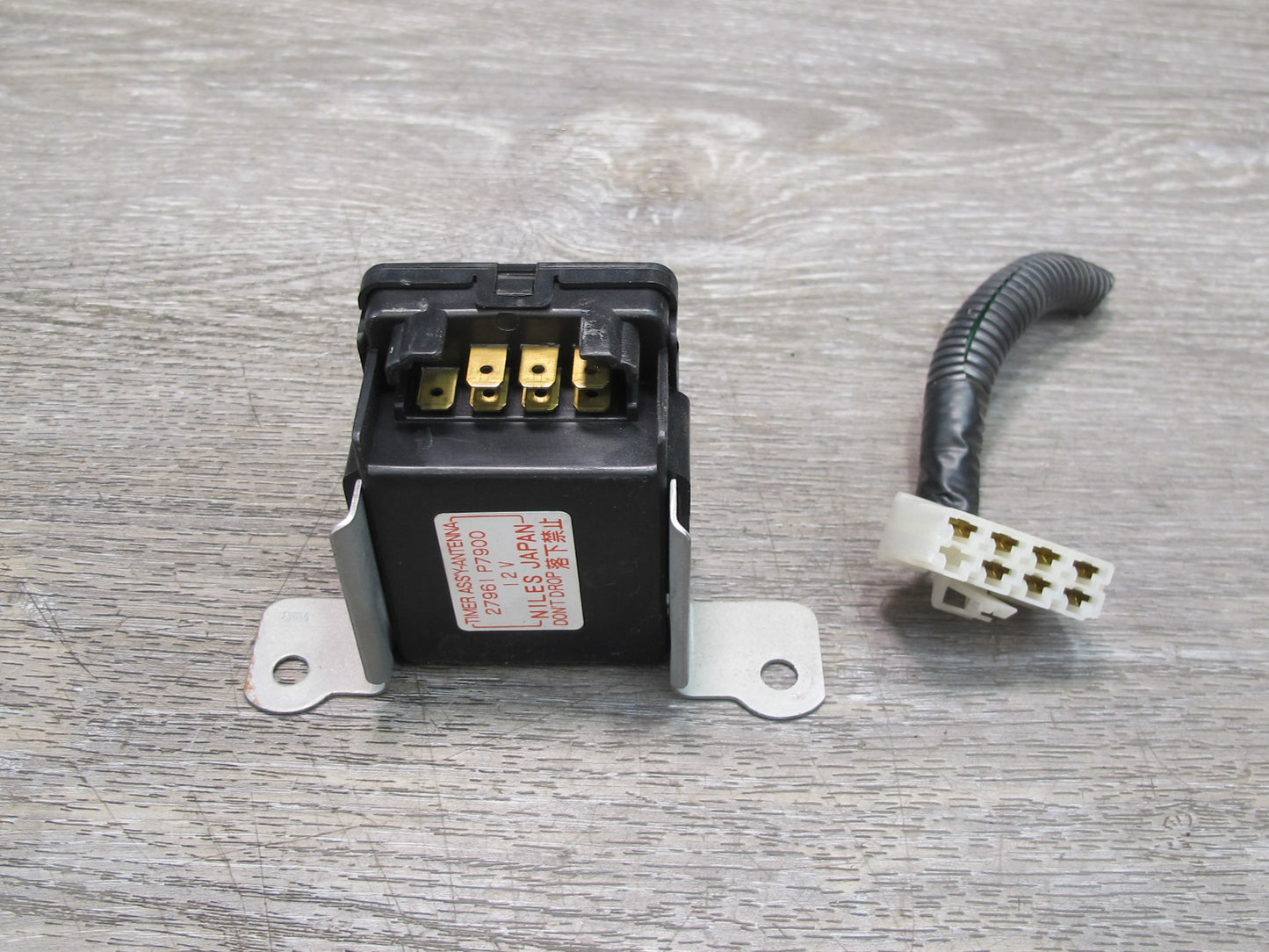 80-83 Datsun Nissan 280ZX S130 Automatic Antenna Timer Module Relay OEM