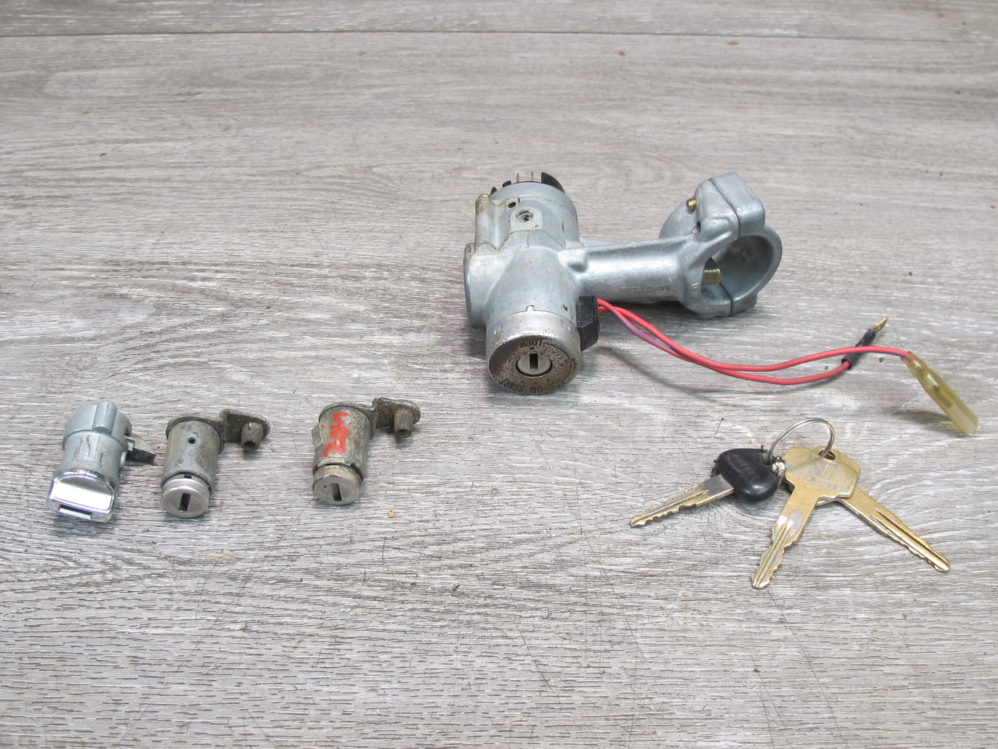 79-83 Datsun Nissan S130 280ZX Ignition Switch Lock Cylinder KEY Set OEM