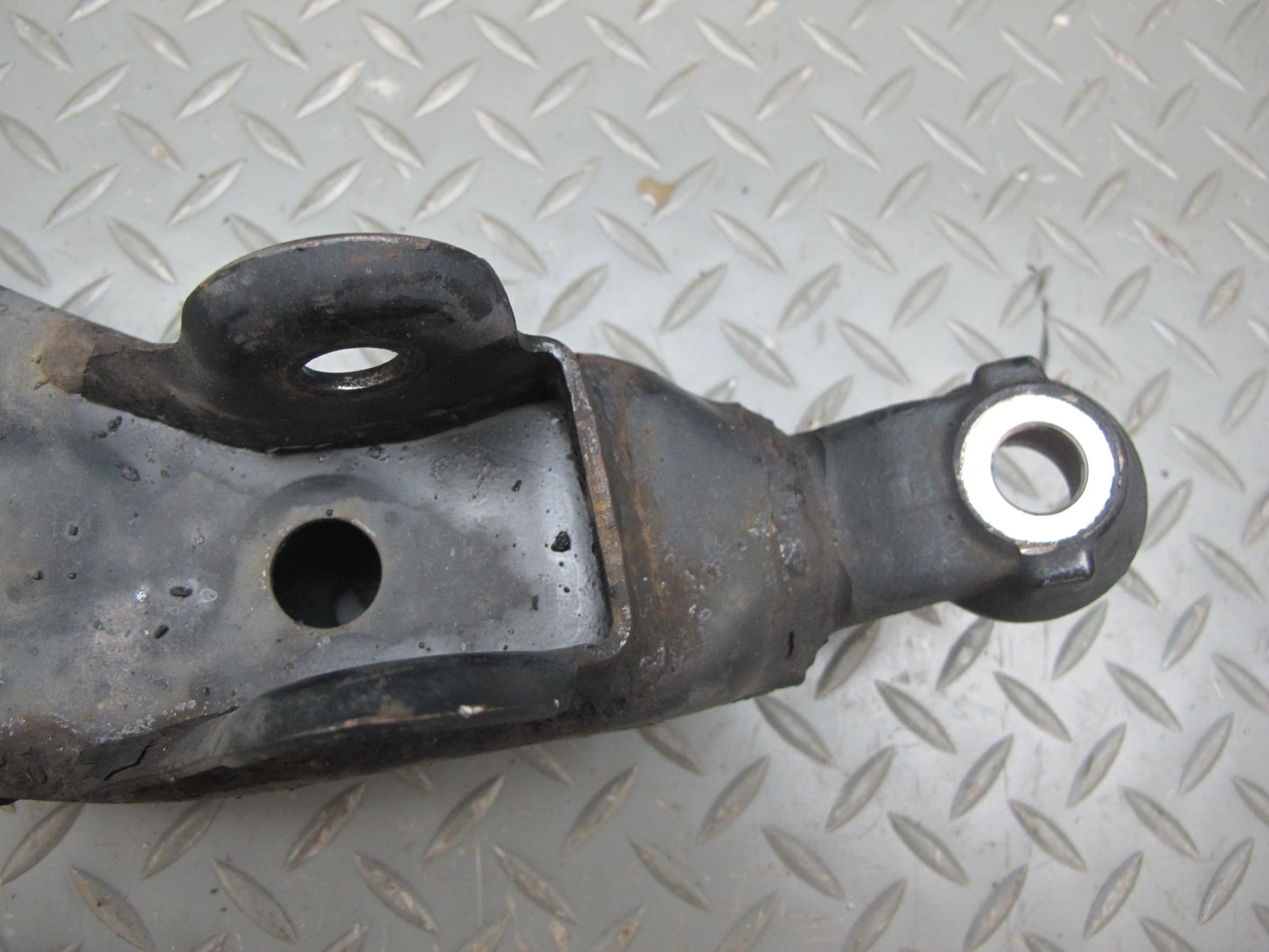 01-06 Lexus UCF30L LS430 Set of 2 Front Left Upper & Lower Control Arm OEM