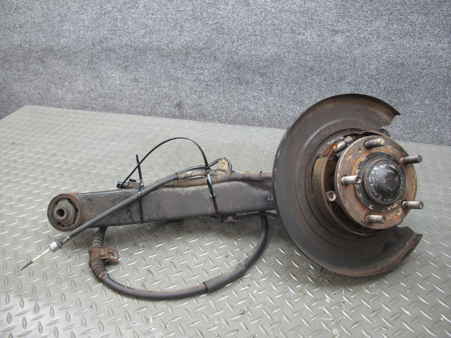 91-99 Mitsubishi 3000GT FWD NA Rear Right Knuckle Wheel Hub Trailing Arm OEM