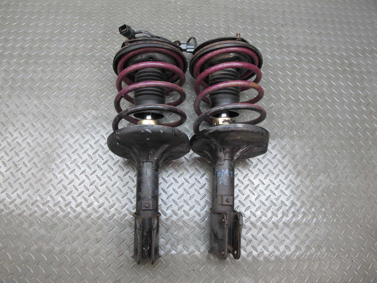 91-99 Mitsubishi 3000GT NON Turbo Set of 2 Front Strut Shock Absorber OEM