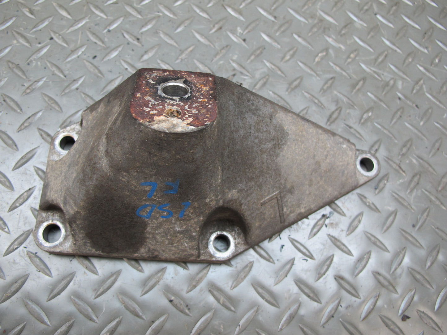 01-06 Lexus UCF30L LS430 Set of 2 Left & Right Engine Motor Mount OEM