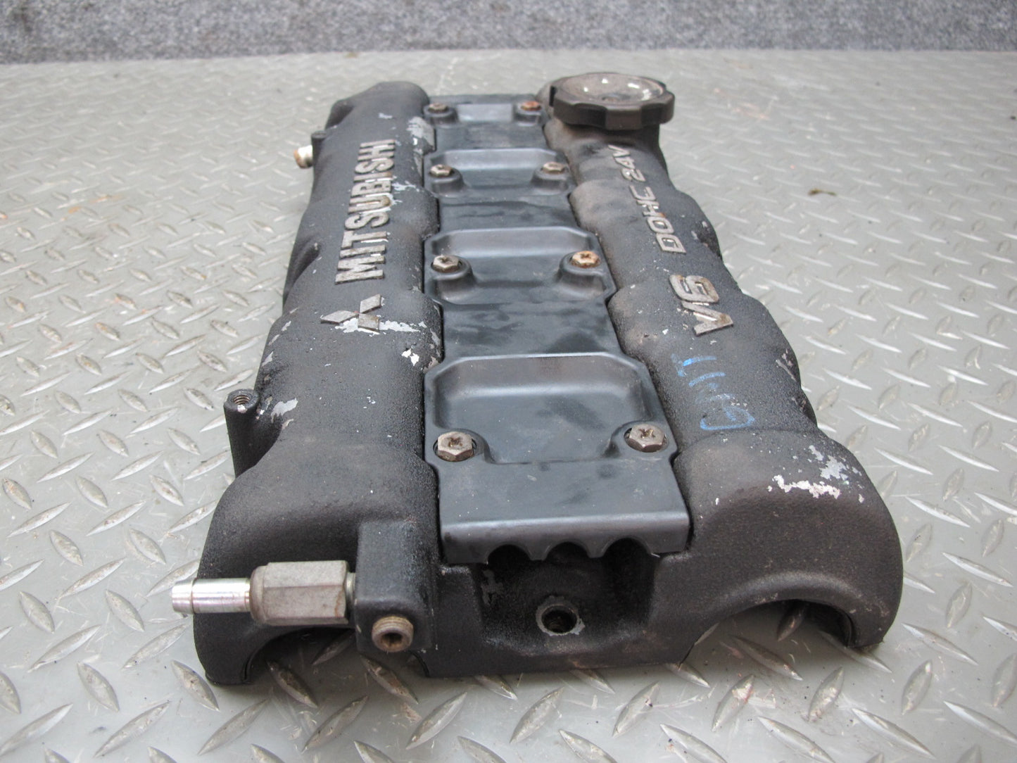 91-93 Mitsubishi 3000GT 3.0 6G72 NA Engine Cylinder Head Valve Cover Set OEM