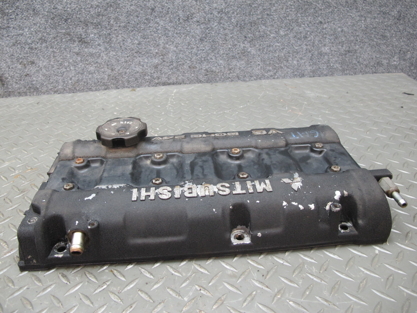 91-93 Mitsubishi 3000GT 3.0 6G72 NA Engine Cylinder Head Valve Cover Set OEM