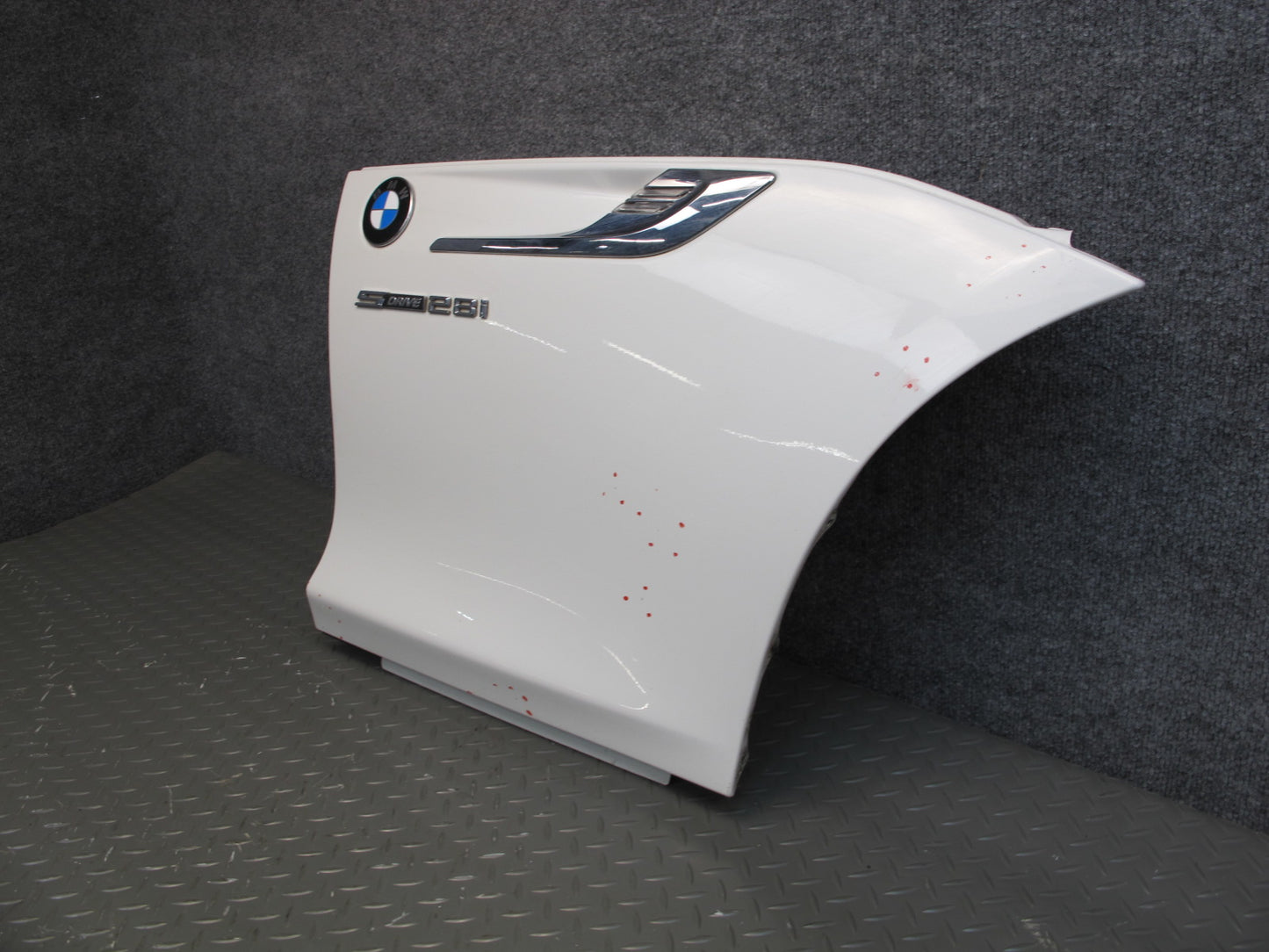 14-16 BMW E89 Z4 28i sdrive Front Right Fender Shell Cover Panel White OEM